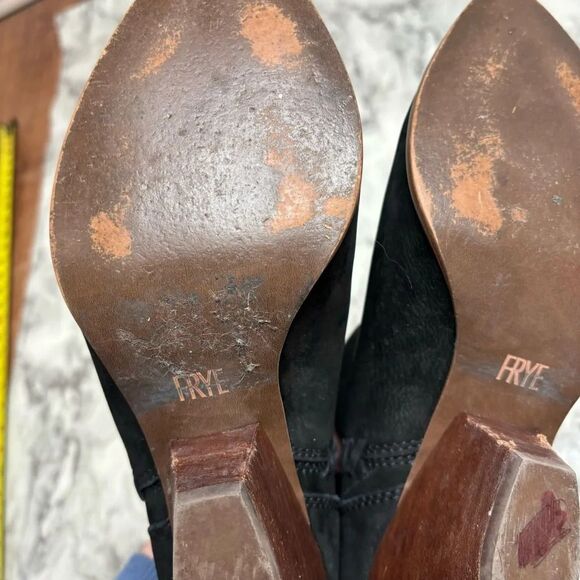 FRYE Black booties ankle boots point toe size 8.5 - Picture 7 of 8